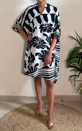 Black & White Abstract Printed Short Dress